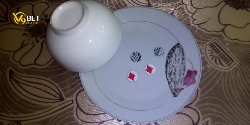 Chuyên gia chia sẻ cách nghe đọc vị xóc đĩa chơi là trúng 2 Cách nghe vị xóc đĩa là gì?